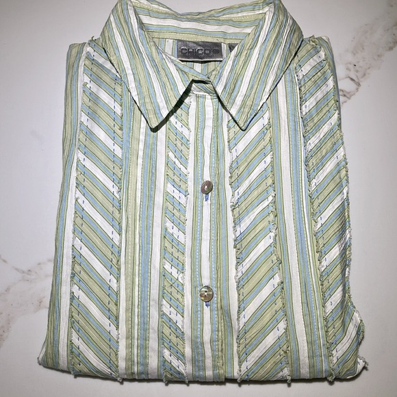 🥳💐CHICO Button up blouse, green/white, Size 0 - Picture 2 of 5